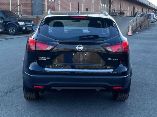 2018 Nissan Rogue Sport SL