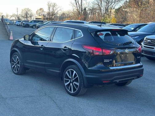 2018 Nissan Rogue Sport SL