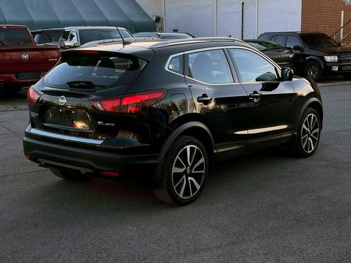 2018 Nissan Rogue Sport SL