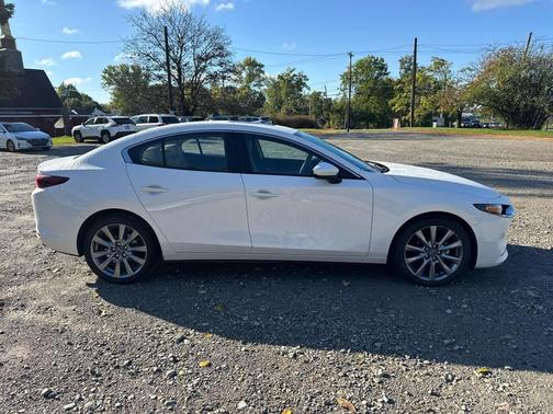 2025 Mazda Mazda3 FWD w/Preferred Package