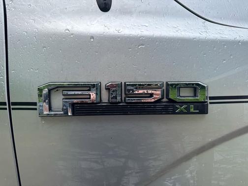 Ingot Silver Metallic 2017 Ford F-150 XL
