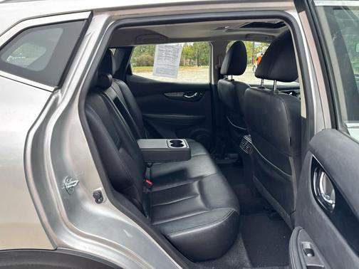 2017 Nissan Rogue Sport SL