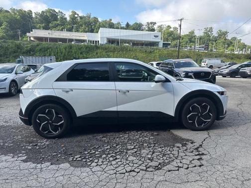 2022 Hyundai IONIQ 5 SE