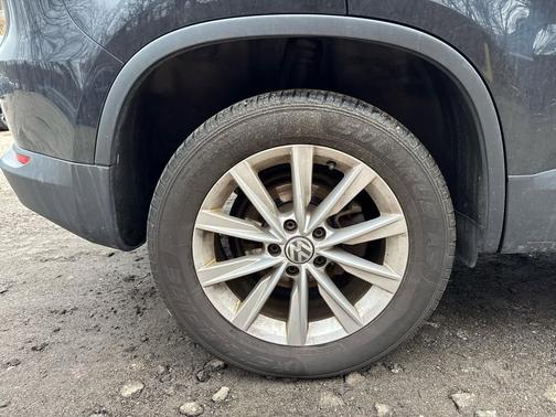 2017 Volkswagen Tiguan Limited 2.0T