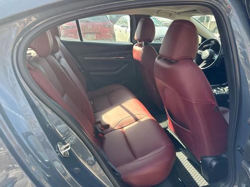 2023 Mazda Mazda3 FWD