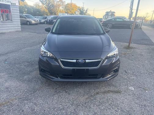 2019 Subaru Impreza 2.0i