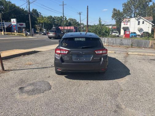 2019 Subaru Impreza 2.0i
