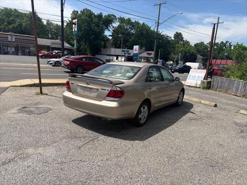 2005 Toyota Camry SE