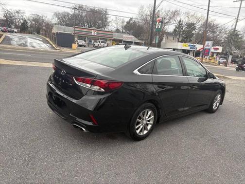 2018 Hyundai SONATA SE