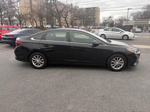 2018 Hyundai SONATA SE