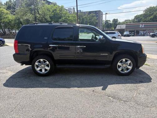 2011 GMC Yukon SLT