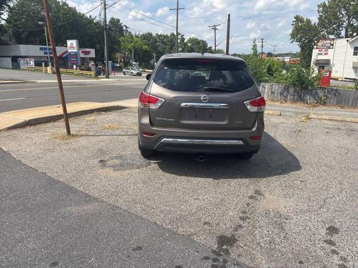 2014 Nissan Pathfinder SL