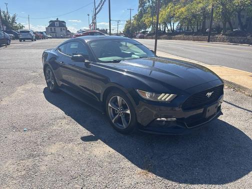 2016 Ford Mustang EcoBoost Premium