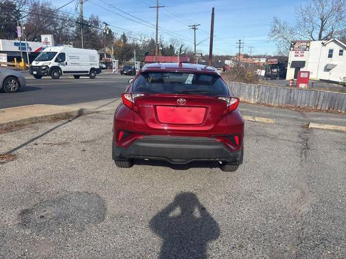 2020 Toyota C-HR LE