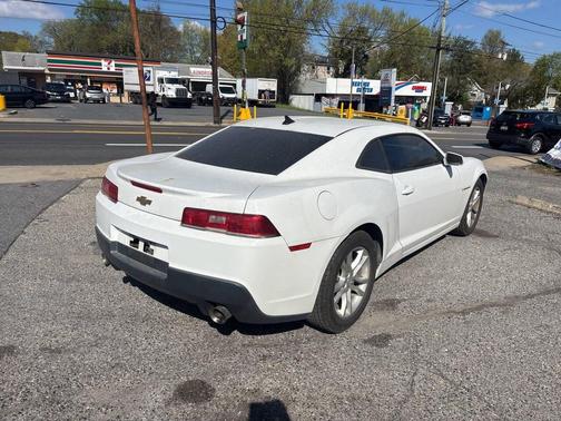 Summit White 2015 Chevrolet Camaro 2LS