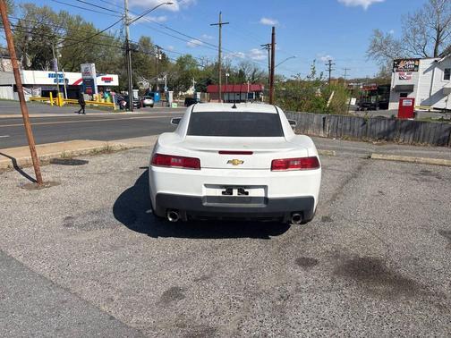 Summit White 2015 Chevrolet Camaro 2LS