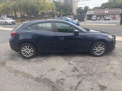 2015 Mazda Mazda3 i Touring