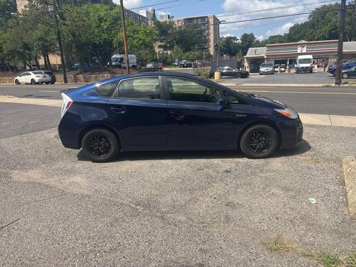 2013 Toyota Prius Two