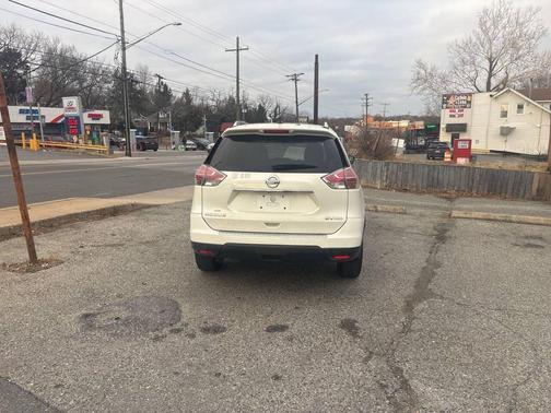 2015 Nissan Rogue SV