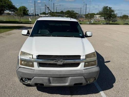 Summit White 2002 Chevrolet Avalanche 1500