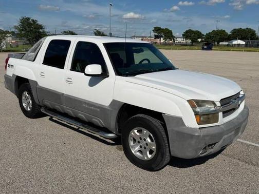 Summit White 2002 Chevrolet Avalanche 1500