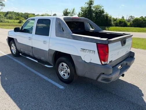 Summit White 2002 Chevrolet Avalanche 1500