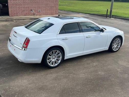 2014 Chrysler 300 S