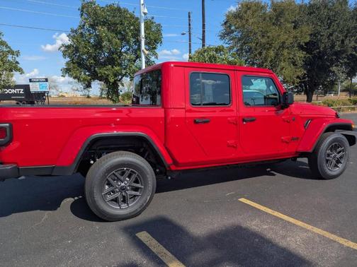 2025 Jeep Gladiator Sport