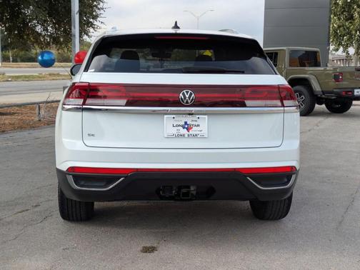 2024 Volkswagen Atlas Cross Sport 2.0T SE w/Technology