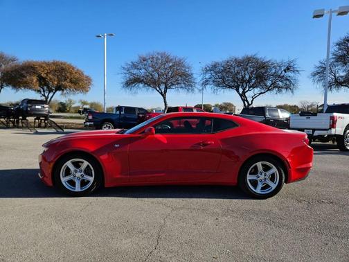 2022 Chevrolet Camaro 1LT
