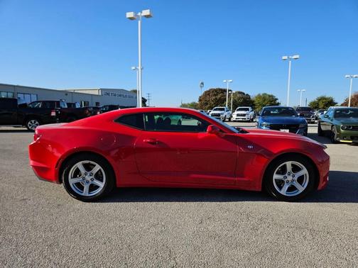 2022 Chevrolet Camaro 1LT