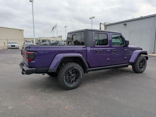 2026 Jeep Gladiator Sport