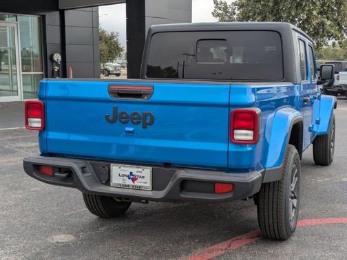 2025 Jeep Gladiator Sport