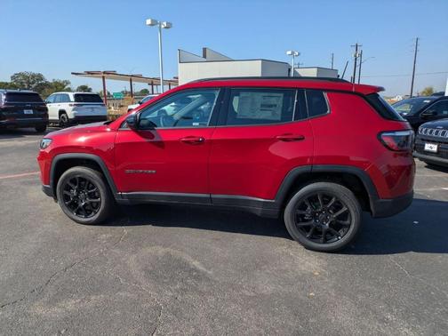2026 Jeep Compass Latitude