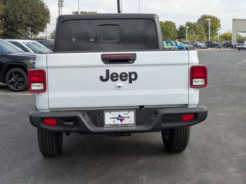 2025 Jeep Gladiator Sport