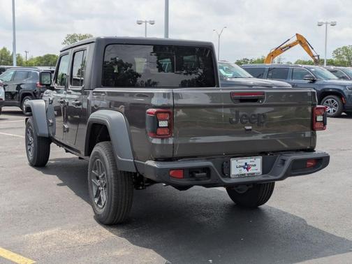 2025 Jeep Gladiator Sport
