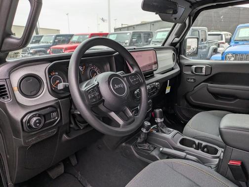 2025 Jeep Gladiator Sport
