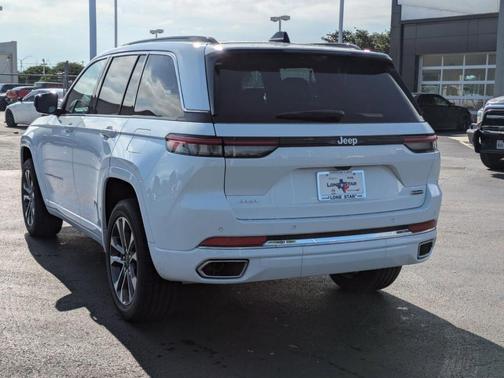 Bright White 2025 Jeep Grand Cherokee Overland