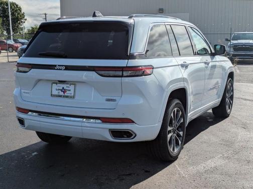 Bright White 2025 Jeep Grand Cherokee Overland