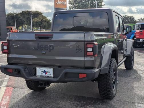 2025 Jeep Gladiator Sport