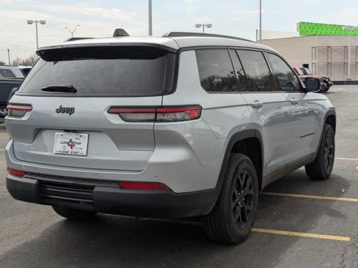 2025 Jeep Grand Cherokee L Laredo