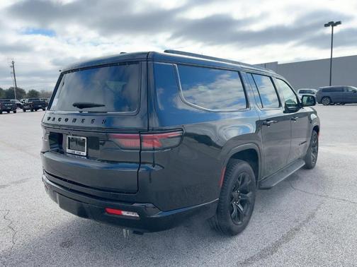 Diamond Black 2025 Jeep Wagoneer L Series II