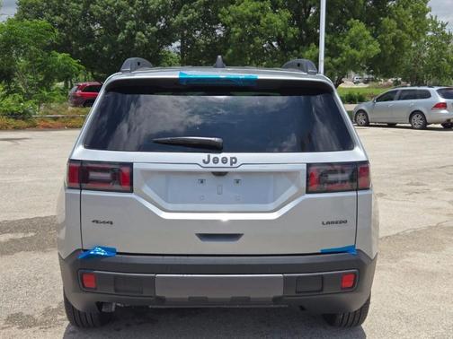 Silver Zynith 2026 Jeep Cherokee LAREDO/LIMITED