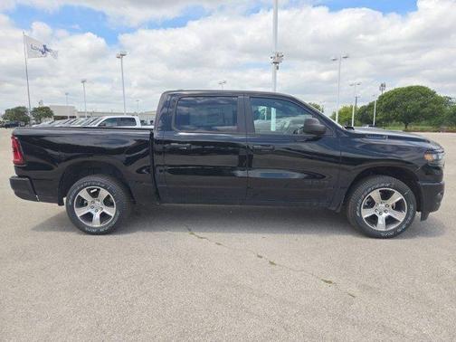 Diamond Black 2026 RAM 1500 Express
