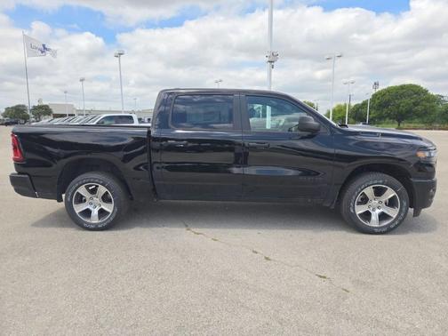 Diamond Black 2026 RAM 1500 Express