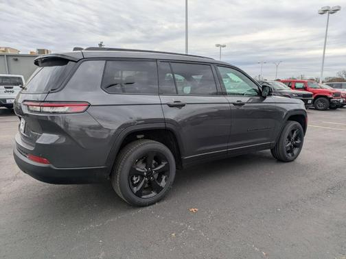 2025 Jeep Grand Cherokee L Laredo