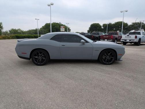 2022 Dodge Challenger R/T