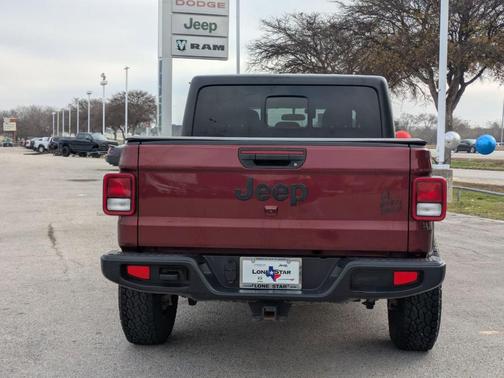 2021 Jeep Gladiator Sport