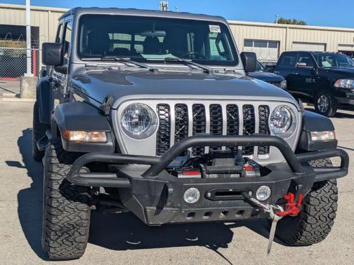2020 Jeep Gladiator Sport
