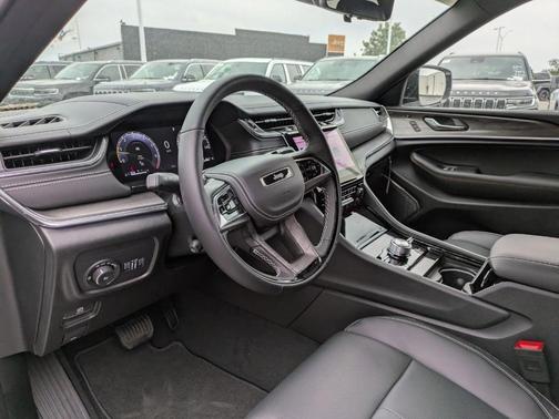 2025 Jeep Grand Cherokee L Overland